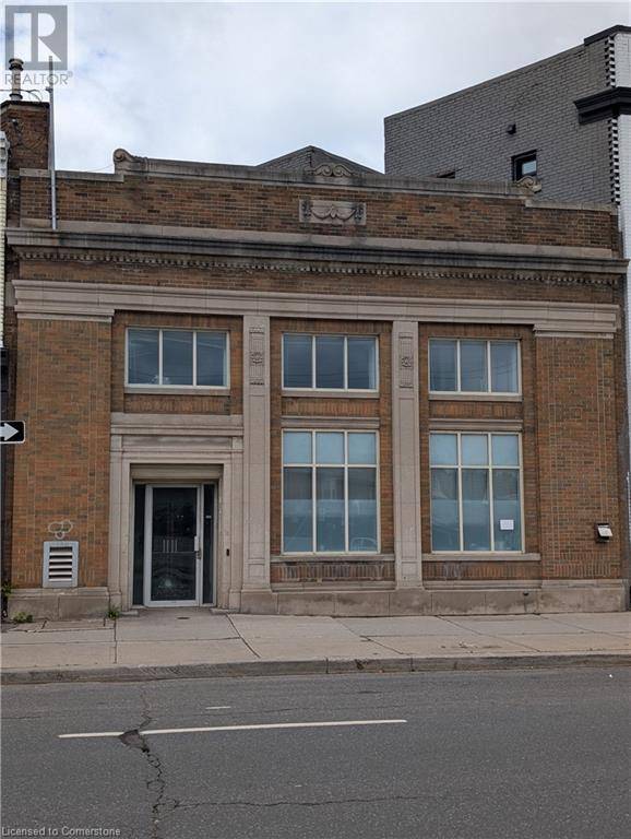 Hamilton, ON L8M1N5,1091 MAIN Street E