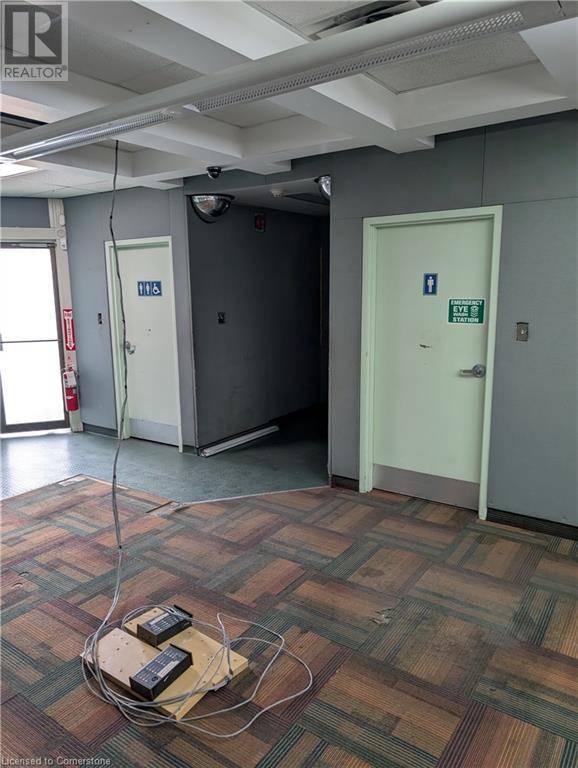 Hamilton, ON L8M1N5,1091 (2ND FLOOR) MAIN Street E
