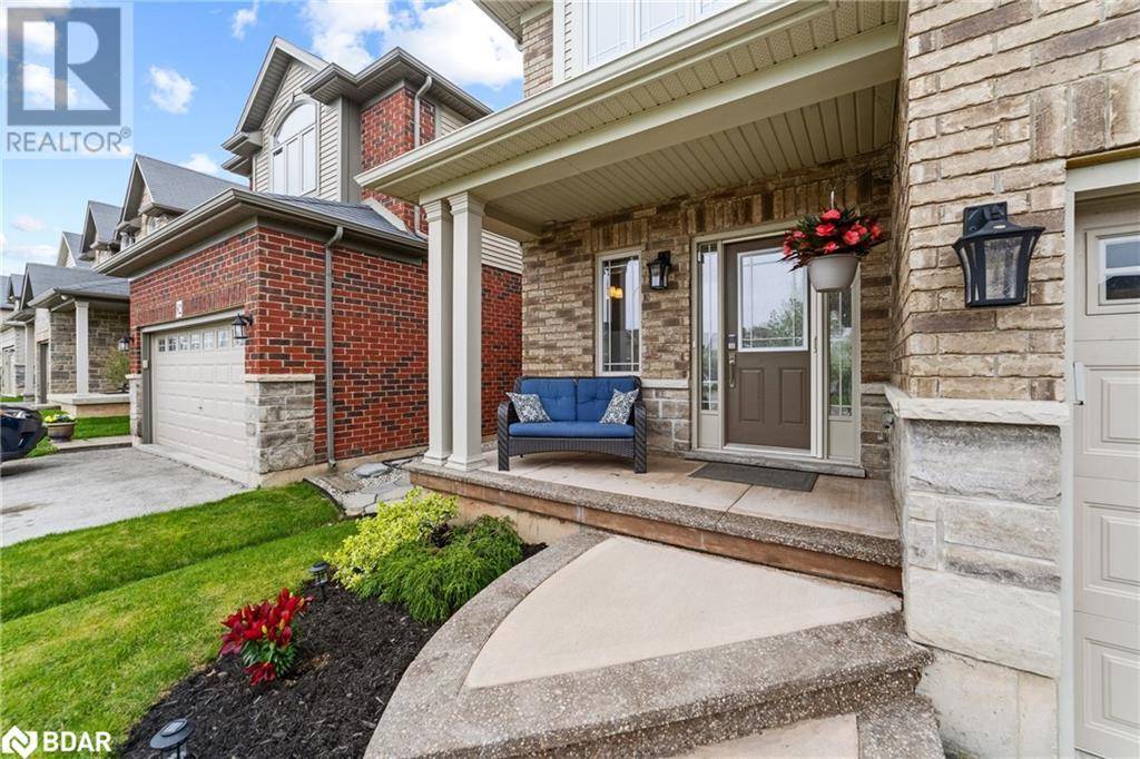Grimsby, ON L3M0C7,80 LORNE Avenue