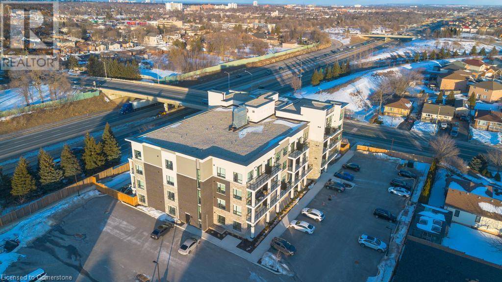 Hamilton, ON L9C0E4,120 SPRINGVALLEY CRES #106