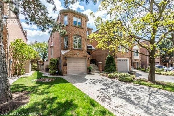 Oakville, ON L6M3A3,2099 BLACKSMITH Lane
