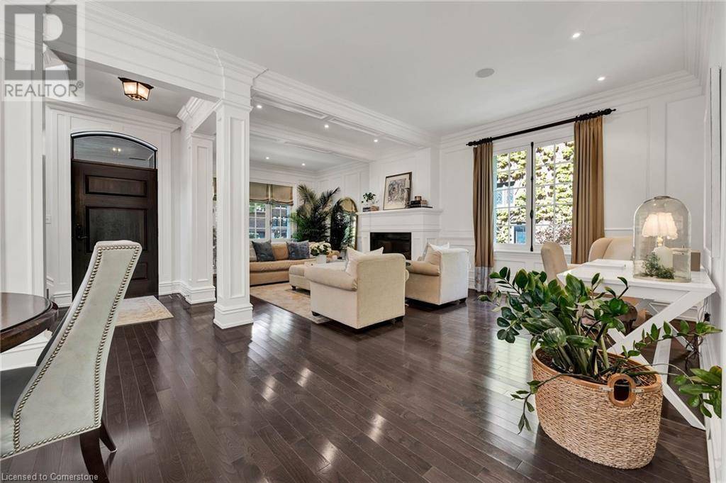 Kitchener, ON N2H4Z6,19 MAYNARD Avenue