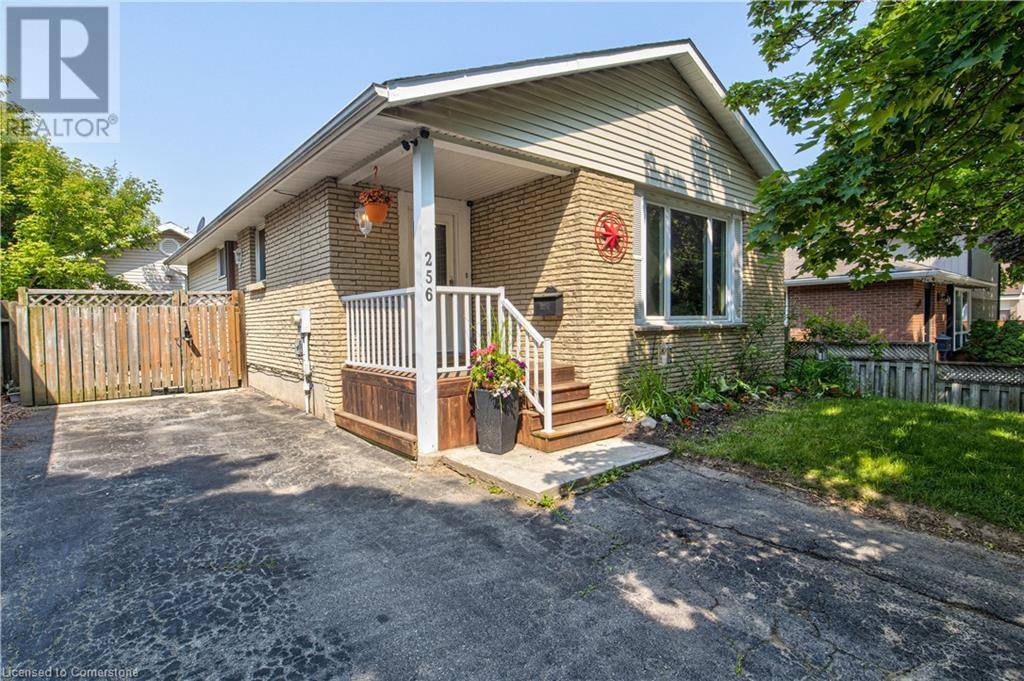 Cambridge, ON N1S4C6,256 JOHANNA Drive