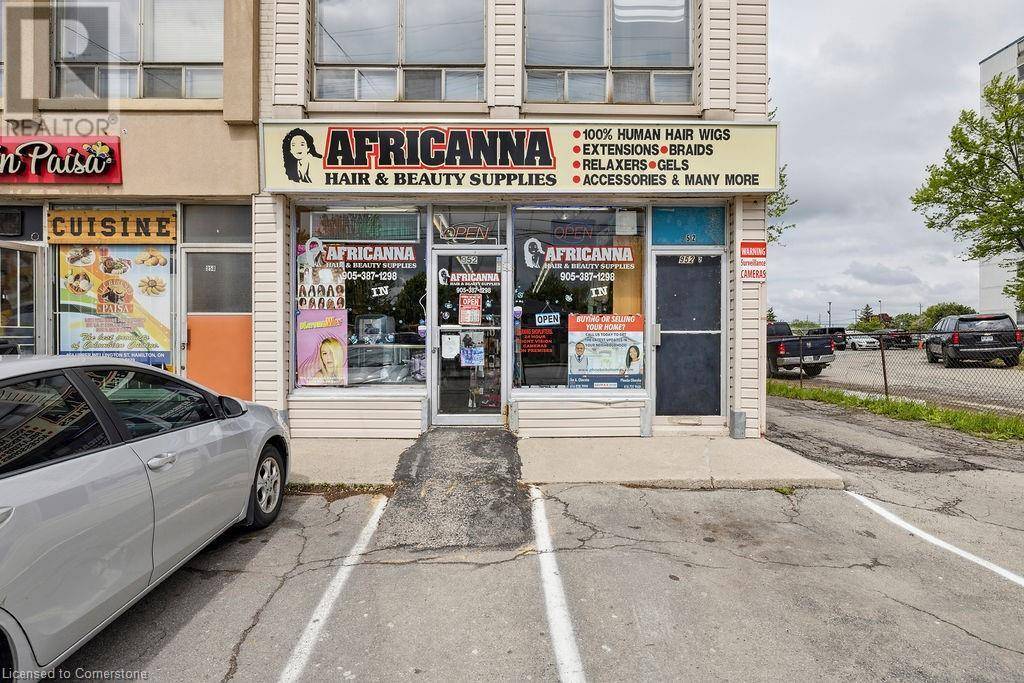 Hamilton, ON L9A3S2,952 UPPER WELLINGTON Street