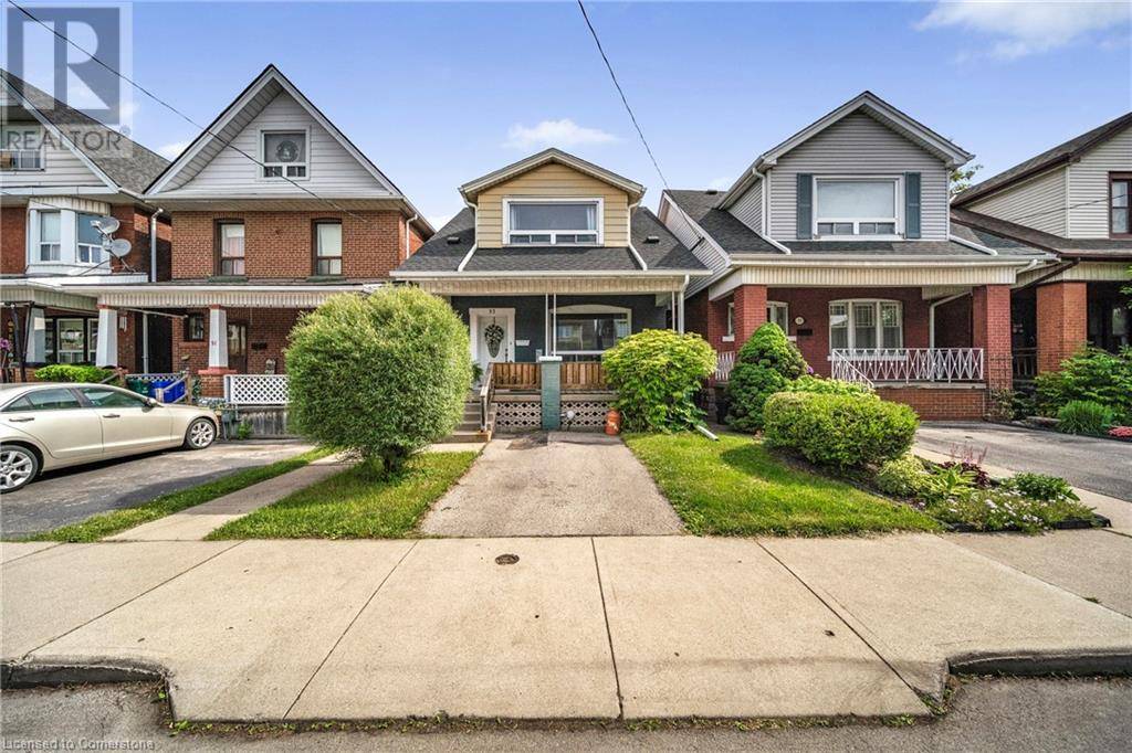 Hamilton, ON L8L2L6,93 SOMERSET Avenue
