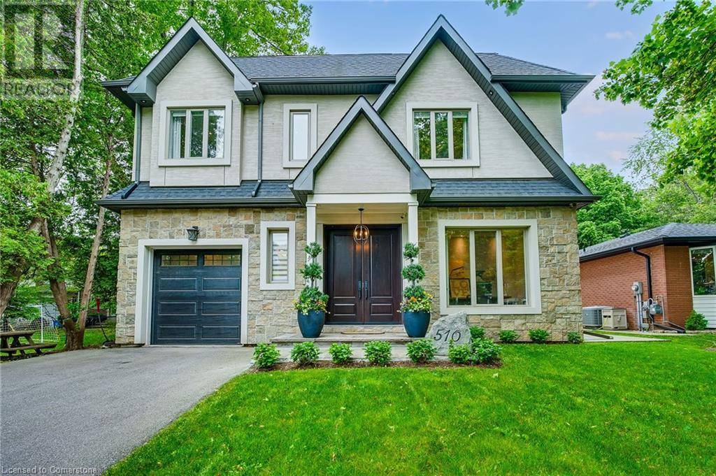 Oakville, ON L6J2K5,510 ANTHONY Drive