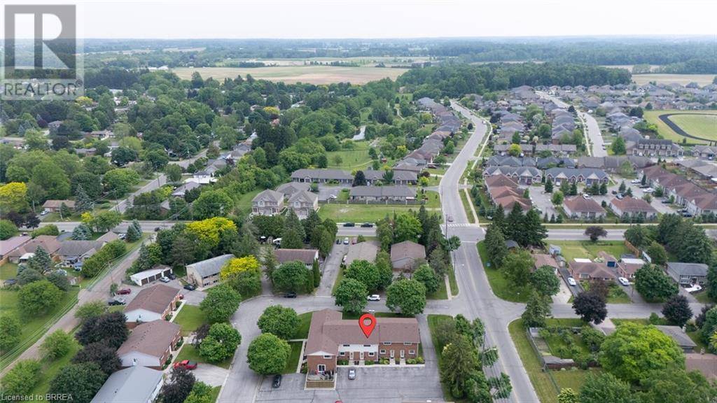 Simcoe, ON N3Y4R9,32 MONTCLAIR CRES #16