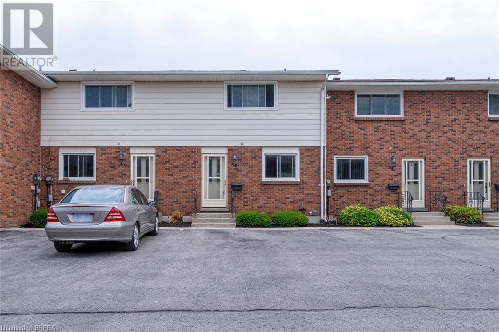 Simcoe, ON N3Y4R9,32 MONTCLAIR CRES #16