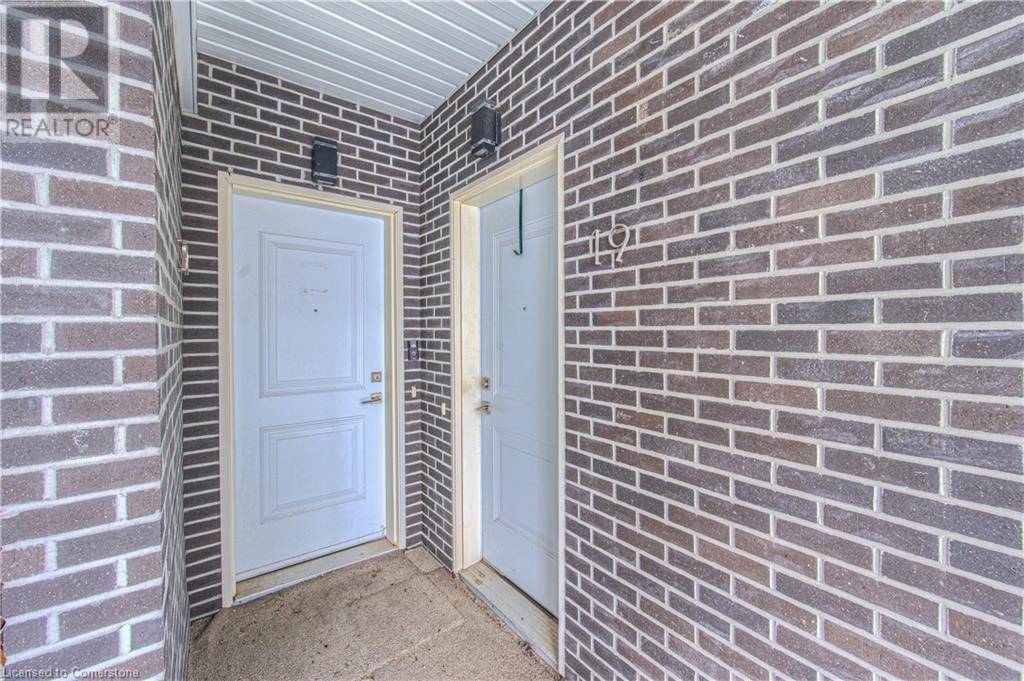 Kitchener, ON N2N0C3,1430 HIGHLAND RD West #19A