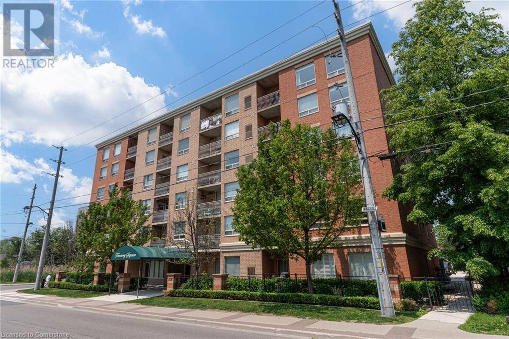 Mississauga, ON L5M6T6,32 TANNERY ST #602