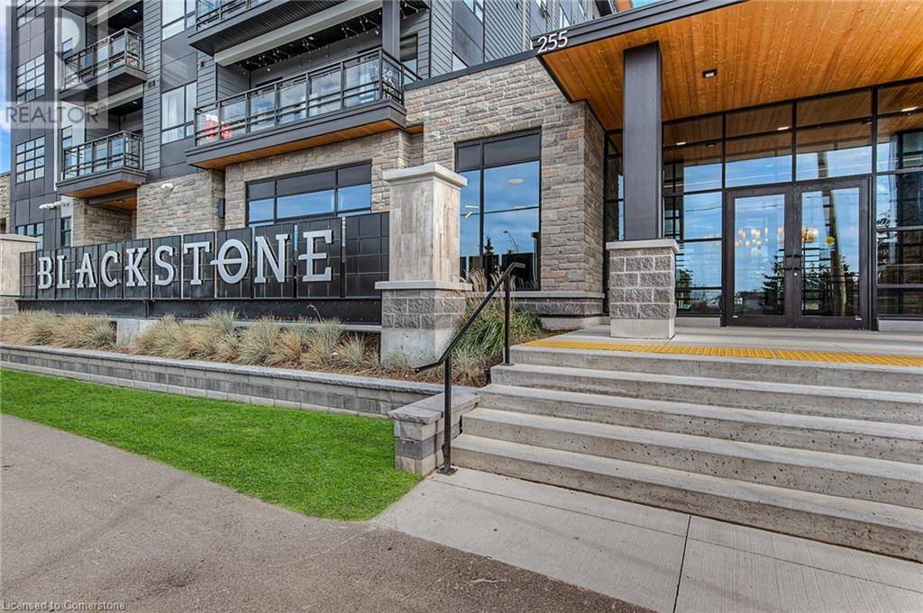 Waterloo, ON N2K0G5,255 NORTHFIELD DR East #303