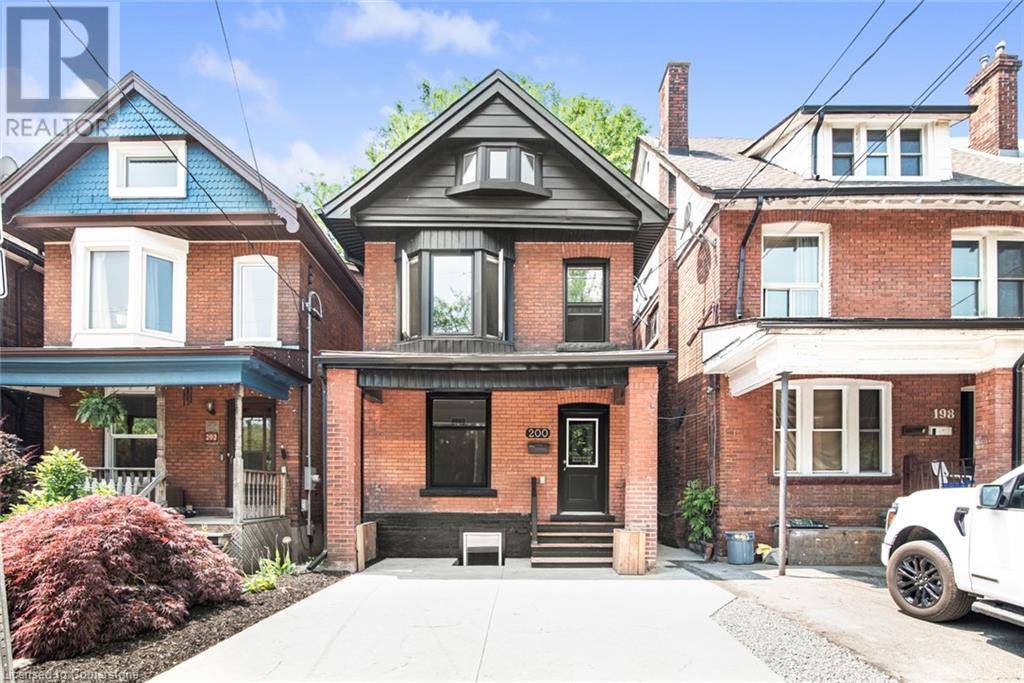 Hamilton, ON L8M2H2,200 SANFORD Avenue S