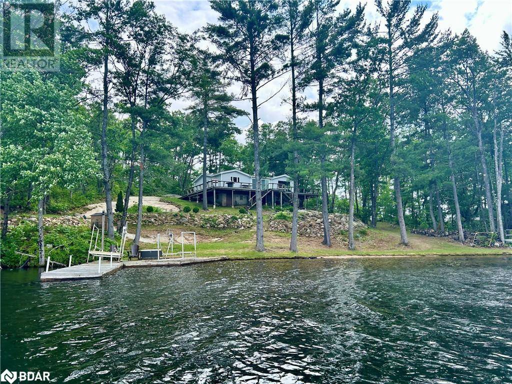 Havelock, ON K0L2H0,385 ISLAND 38