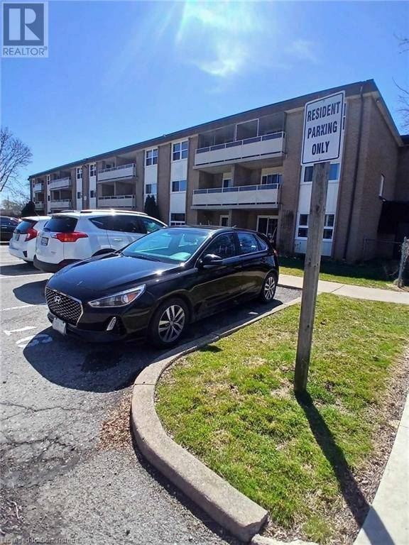 St. Catharines, ON L2S3A4,41 RYKERT ST #402