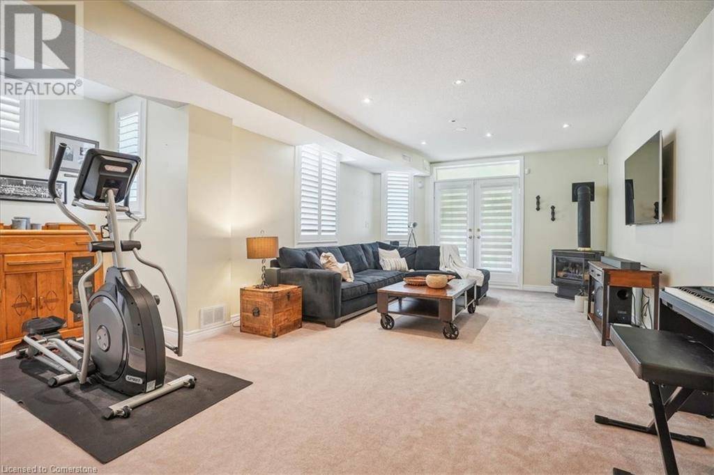 Oakville, ON L6H6Y6,2328 WOODFIELD Road