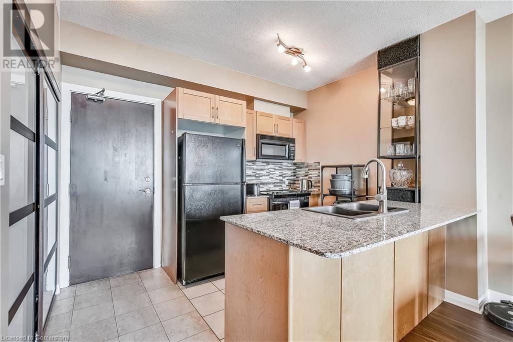 Mississauga, ON L4W5P7,1359 RATHBURN RD East #902