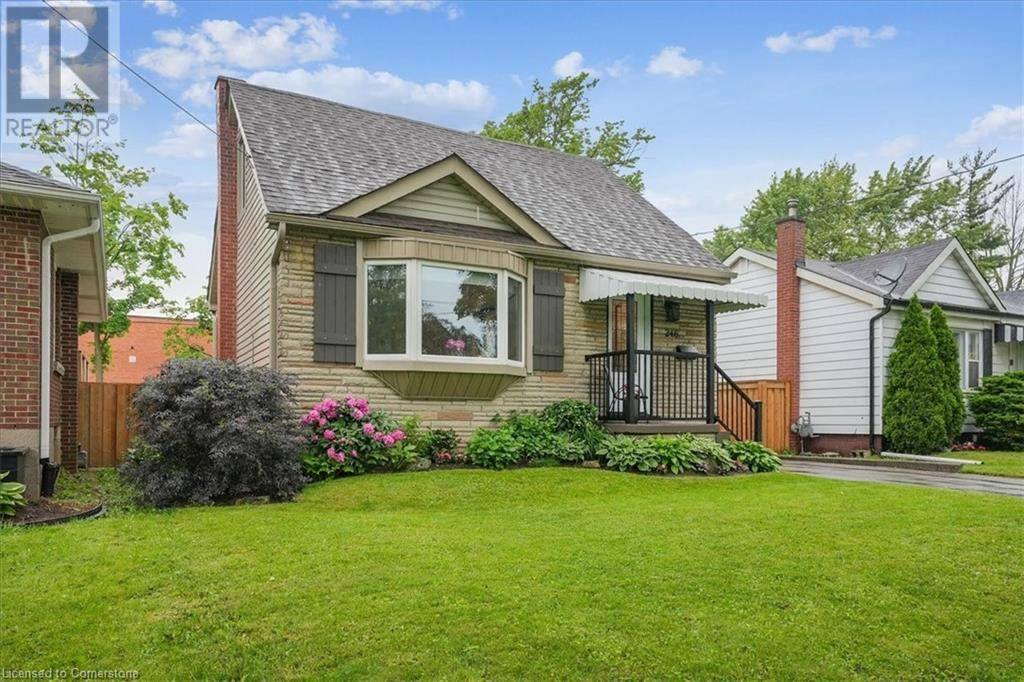 Hamilton, ON L8T3C5,246 EAST 43RD Street