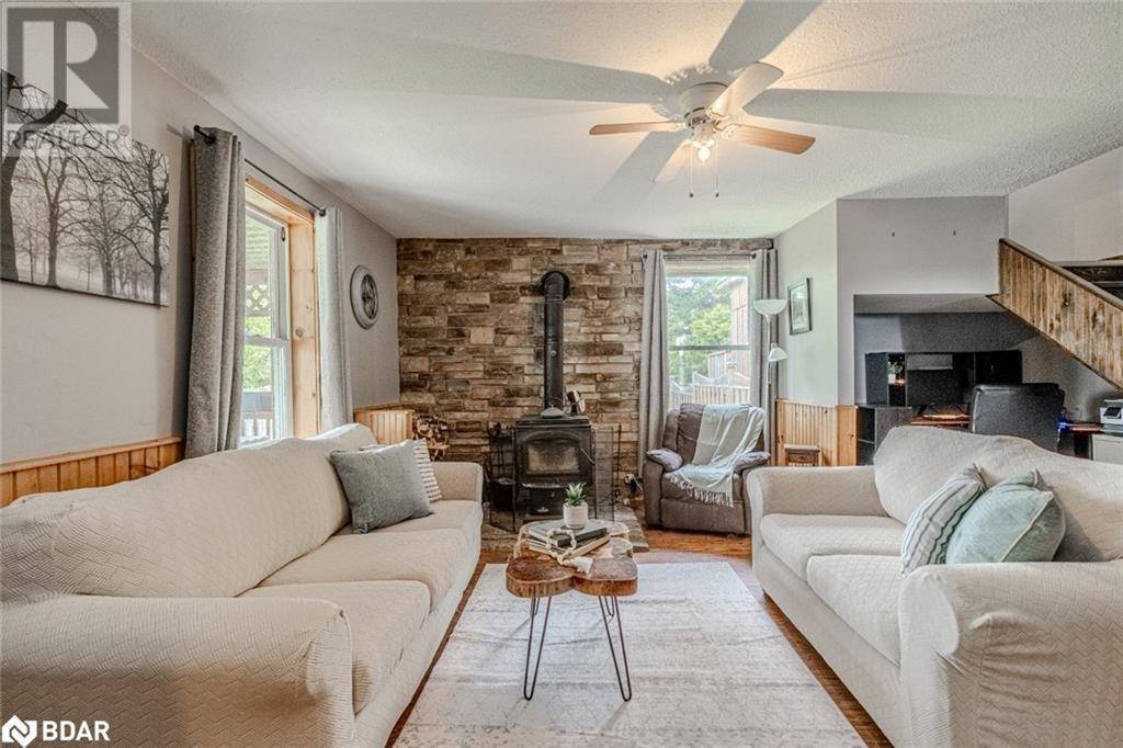 Dalston, ON L4M4Y8,1601 PENETANGUISHENE Road