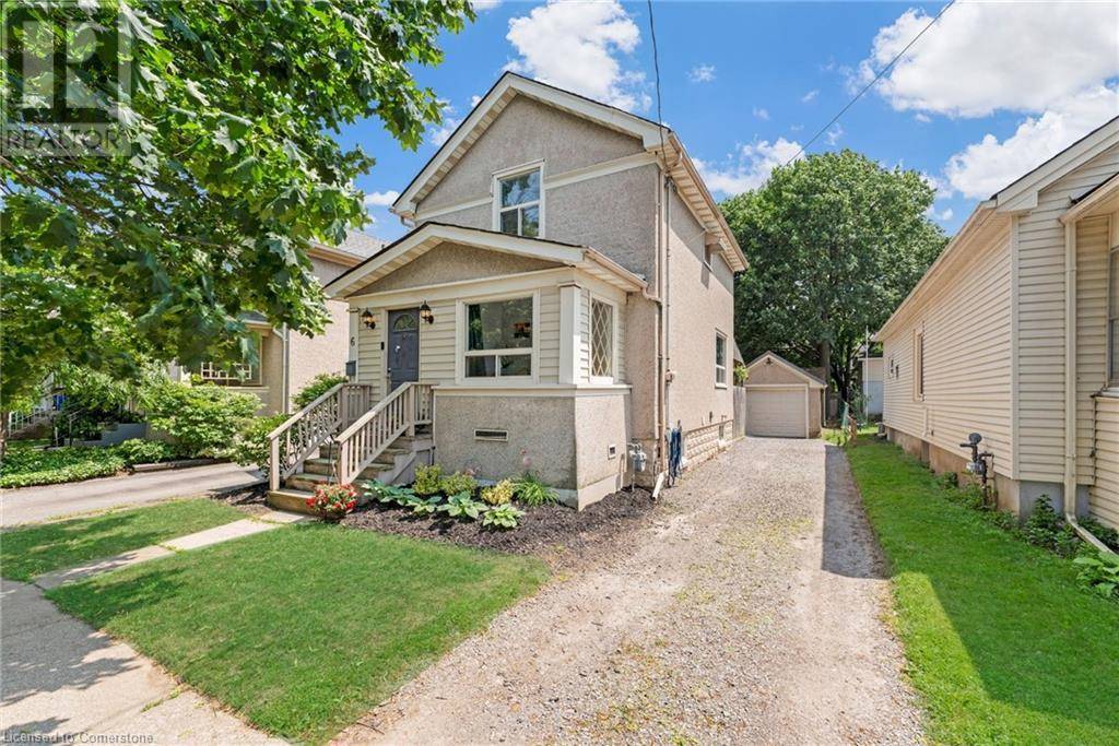 St. Catharines, ON L2R1J4,6 ST PATRICK Street