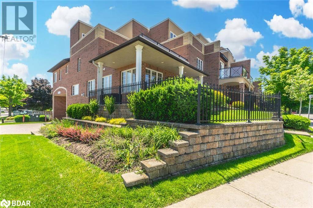 Barrie, ON L4N5A2,27 WHITE OAKS Road