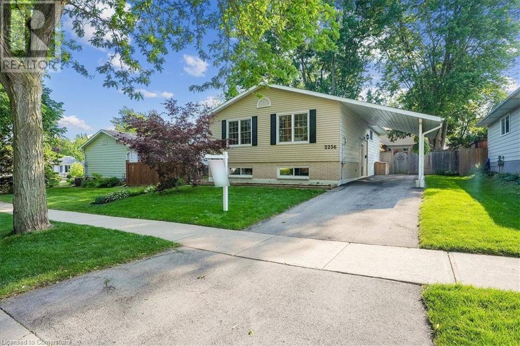 Burlington, ON L7P2X3,2256 SHEFFIELD Drive