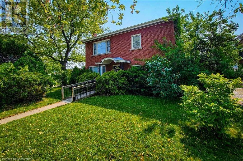 Hamilton, ON L8K4R5,131 ERINDALE Avenue