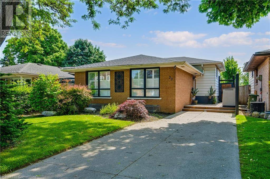 Hamilton, ON L9C6B9,23 GILLARD ST #UPPER