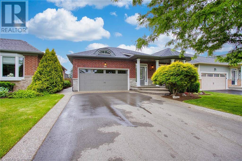 Grimsby, ON L3M4E8,19 SIDARE Court
