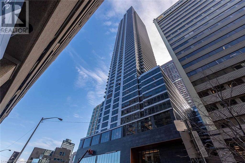 Toronto, ON N4W0B4,395 BLOOR ST East #2201