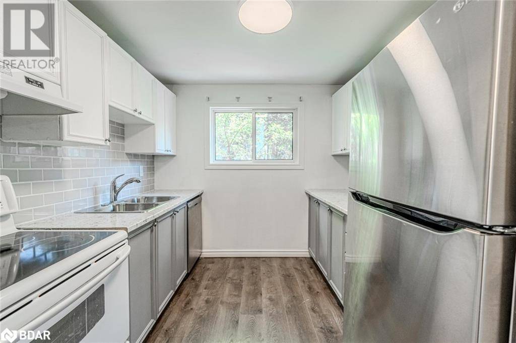 Barrie, ON L4N6W4,7 PARTRIDGE Road