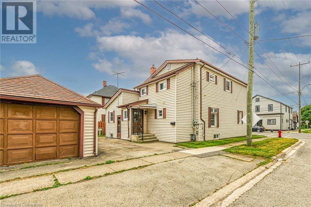 Port Colborne, ON L3K1Y4,223 MITCHELL Street