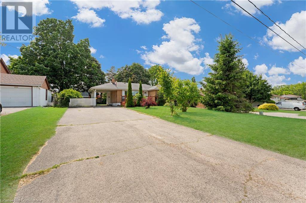 Brantford, ON N3R5L1,293 KING GEORGE Road