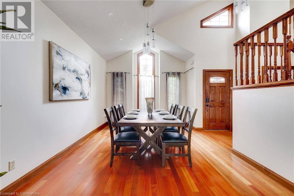 Waterloo, ON N2T2J4,502 BARINGHAM Place