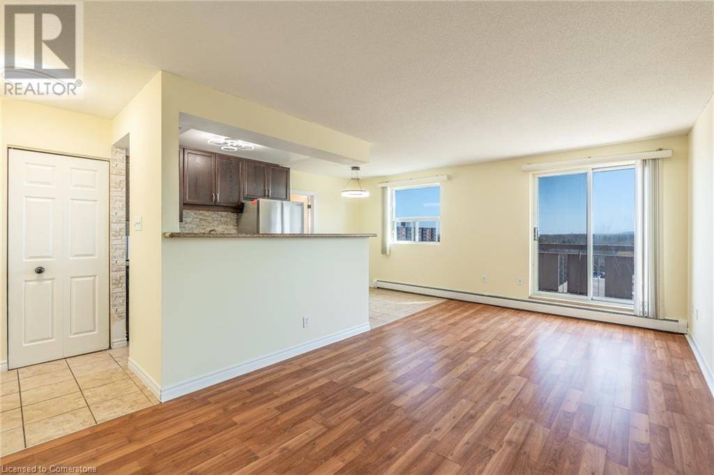 Hamilton, ON L8G1B4,851 QUEENSTON RD #803