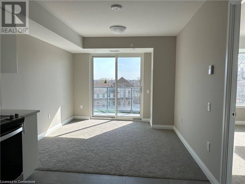 Guelph, ON N1E0A8,93 ARTHUR ST South #406