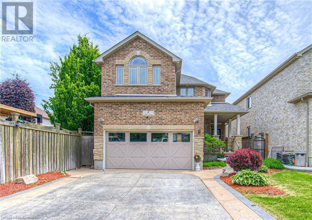 Cambridge, ON N1P0A3,7 YATES Avenue