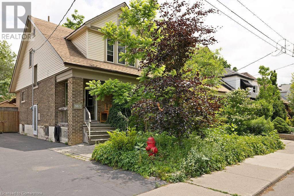 Hamilton, ON L8M3L4,163 GROSVENOR Avenue S