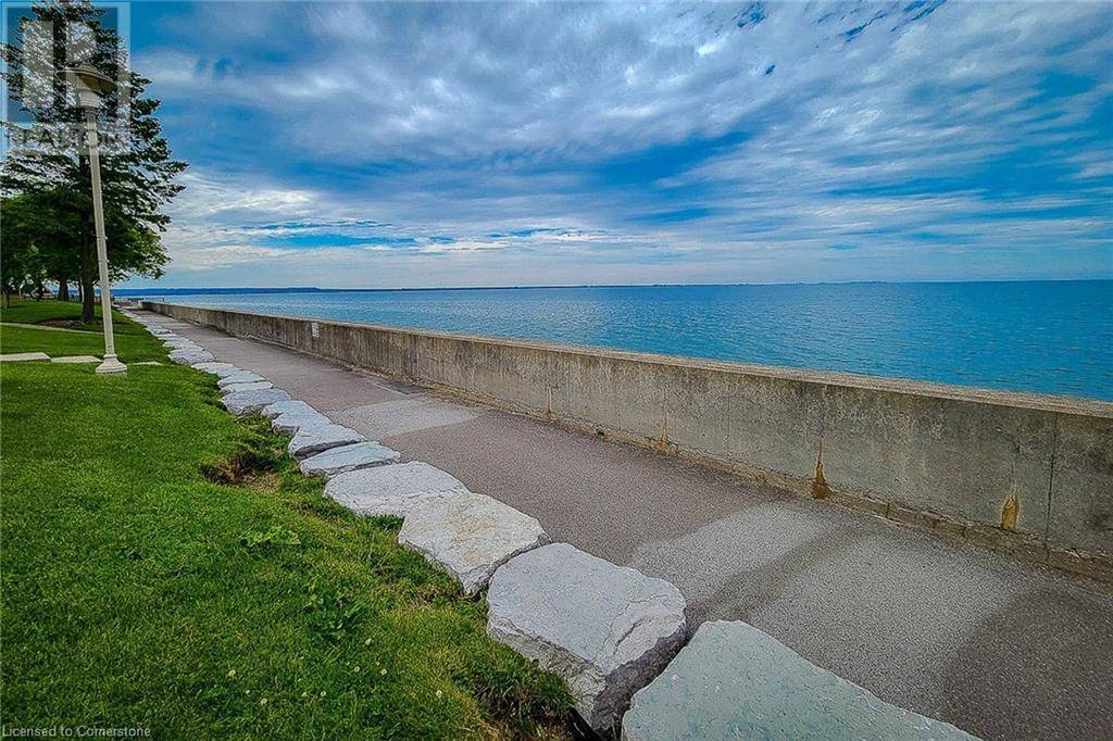 Stoney Creek, ON L8E3W6,301 FRANCES AVE #1503
