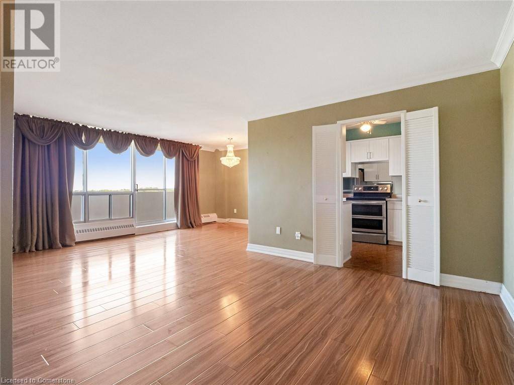 St. Catharines, ON L2T3G7,15 TOWERING HEIGHTS BLVD #904