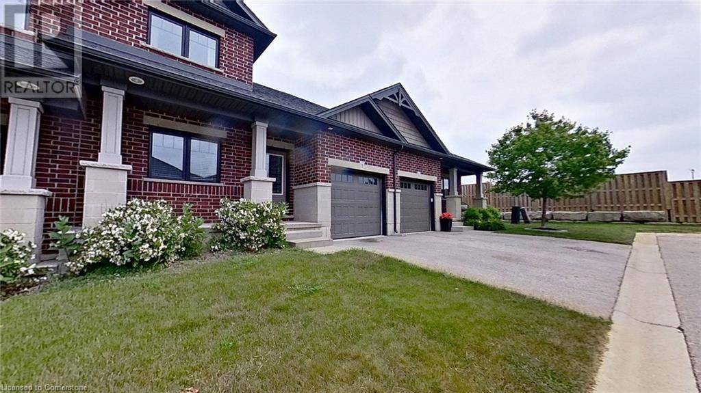Ingersoll, ON N5C0C7,1 CHAMBERLAIN AVE #5