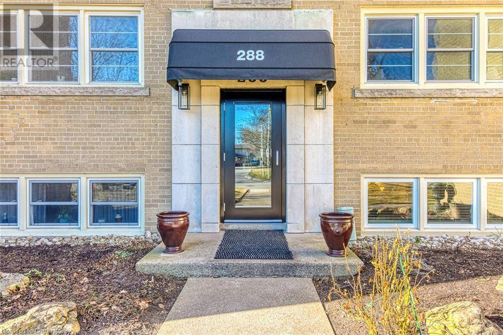Oakville, ON L6J3L4,288 REYNOLDS ST #1
