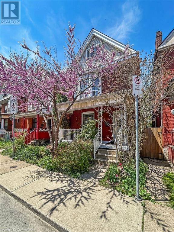 Hamilton, ON L8L6H1,23 FAIRLEIGH Avenue N