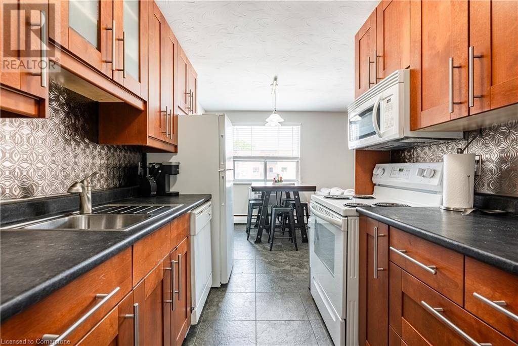 Welland, ON L3C3X1,485 THOROLD RD #211