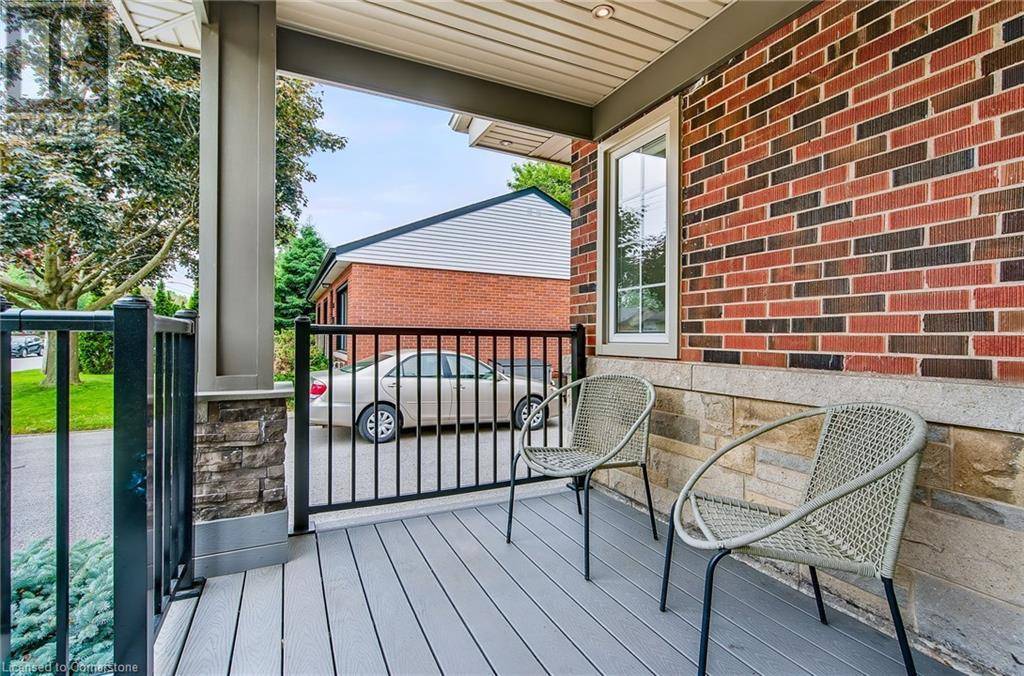 Burlington, ON L7R1Y6,2217 GHENT Avenue