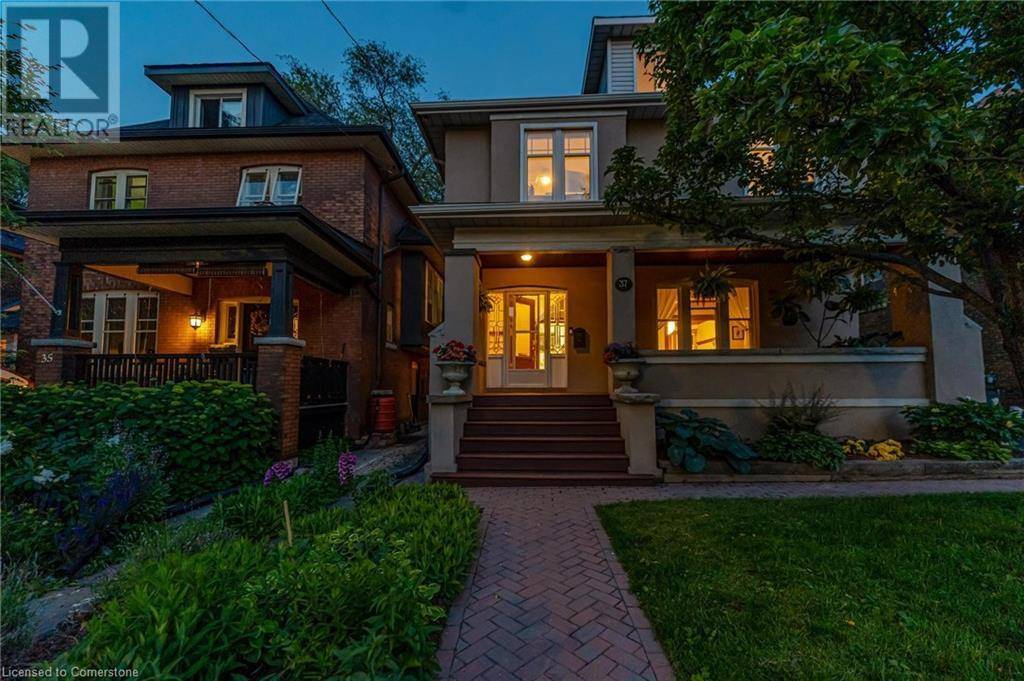 Hamilton, ON L8M2J1,37 BURRIS Street