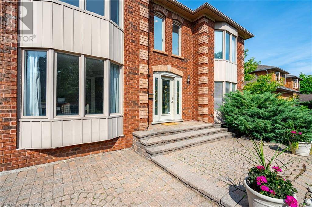 Burlington, ON L7P4V6,1689 KERNS Road