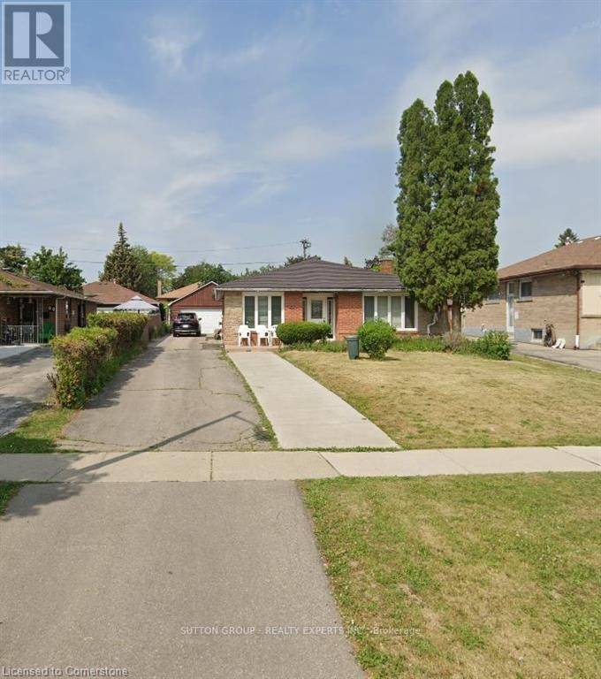 Toronto, ON M9V3G5,92 SILVERSTONE Drive