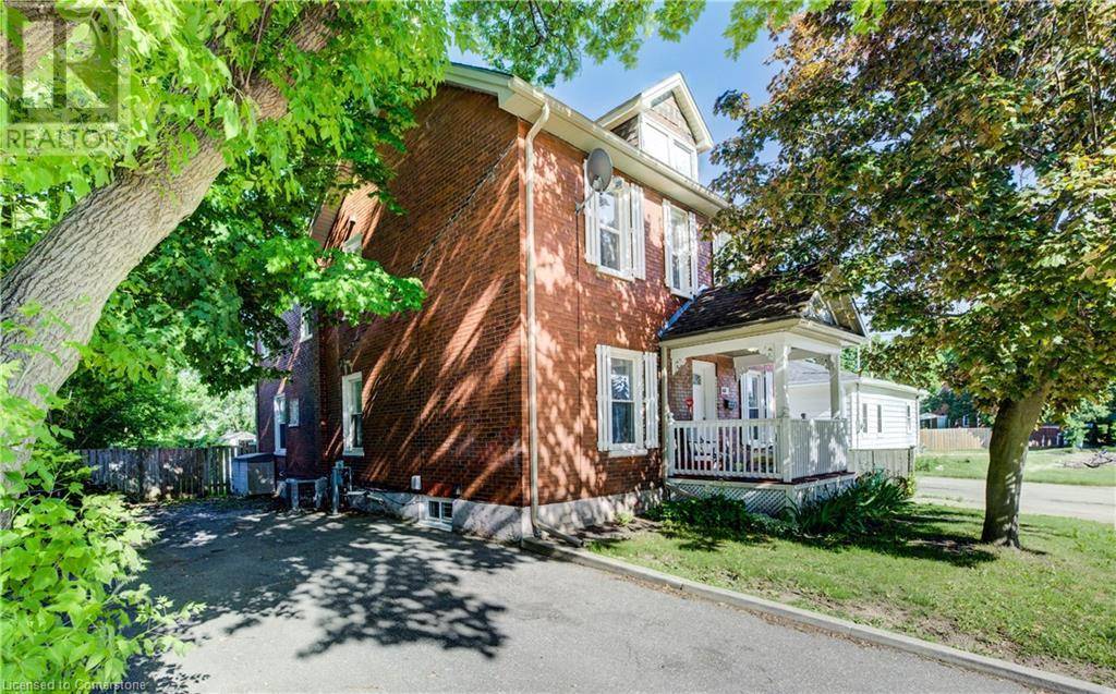 Cambridge, ON N1R4C4,63 BROOK Street