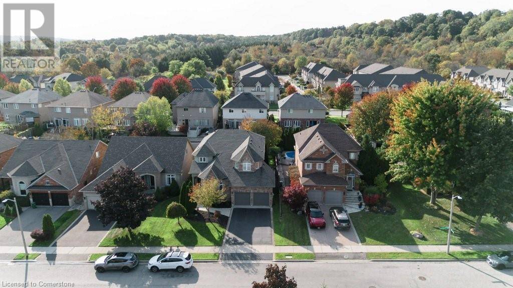 Dundas, ON L9H7M4,98 DAVIDSON Boulevard