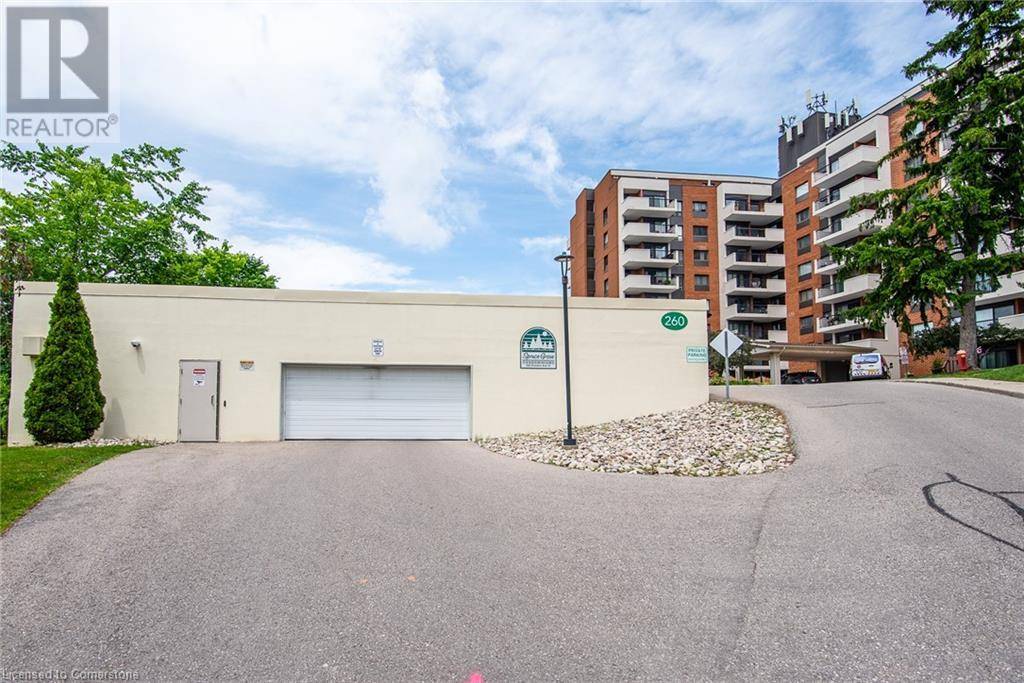 Kitchener, ON N2H6P2,260 SHELDON AVE North #810